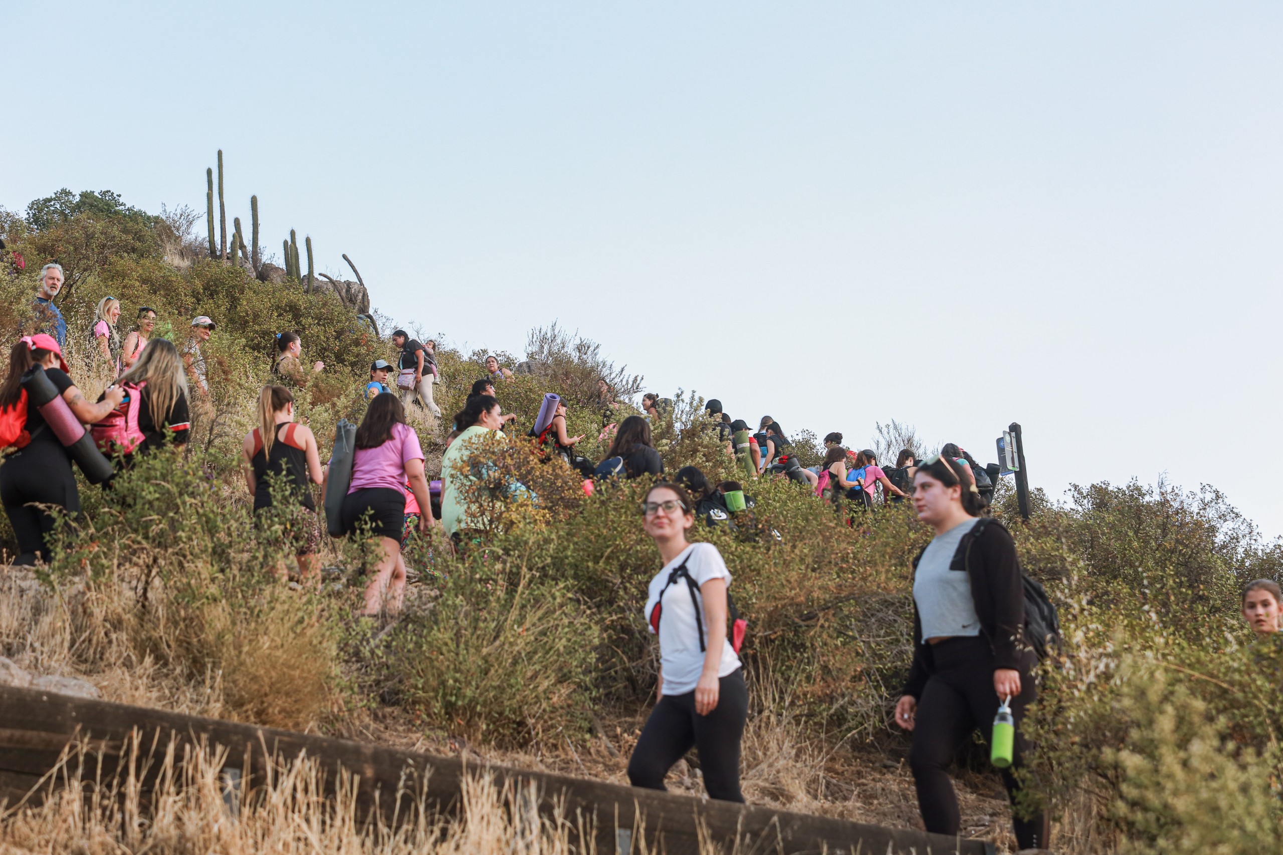 Trekking Femenino Cerro del Medio